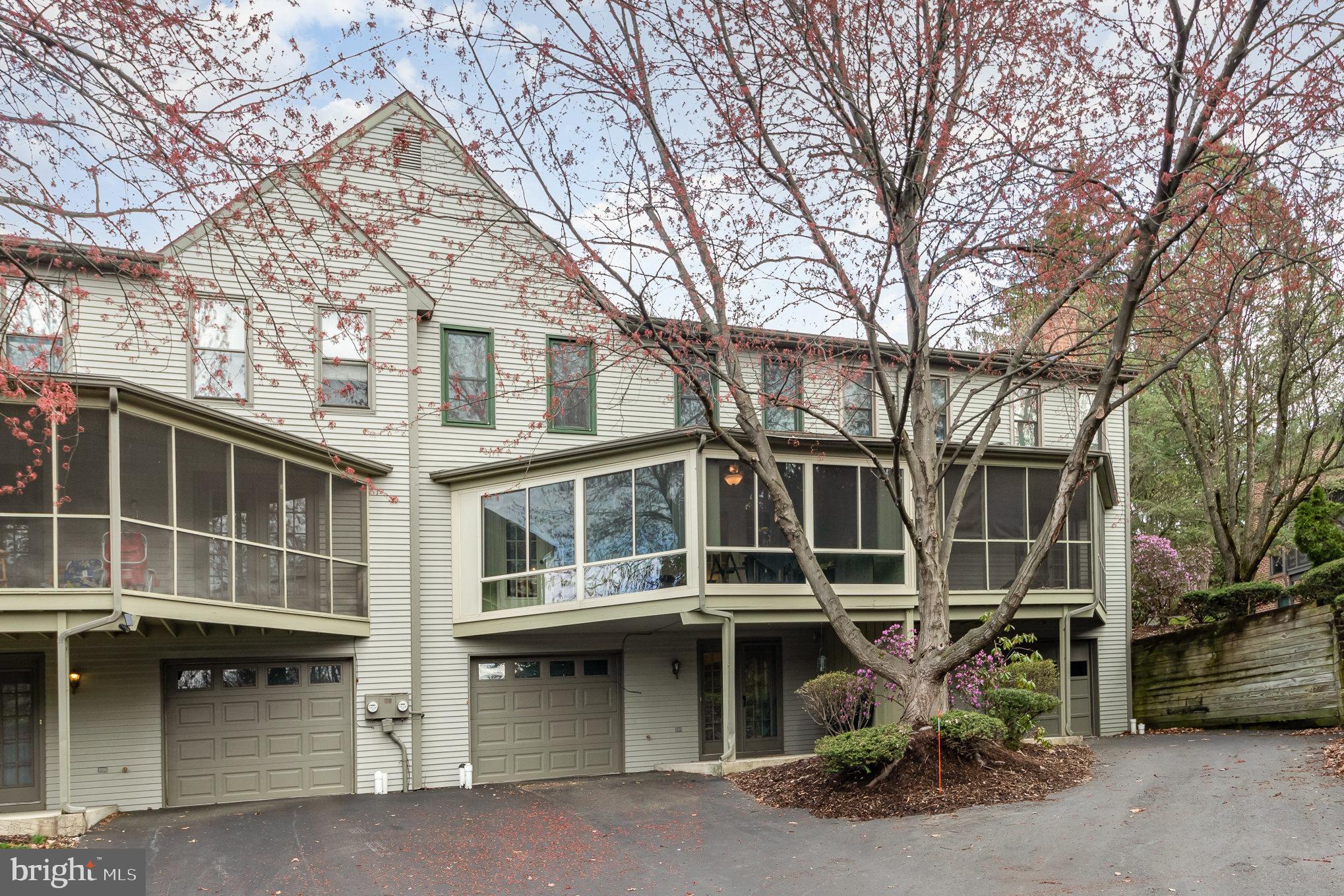 OAKMONT - Residential