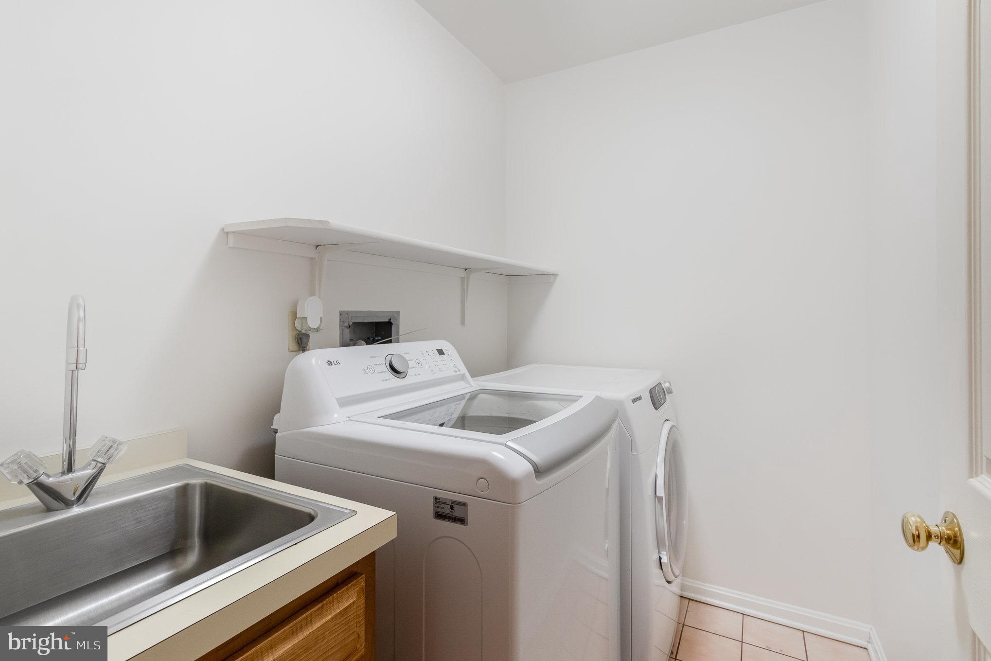 OAKMONT - Residential