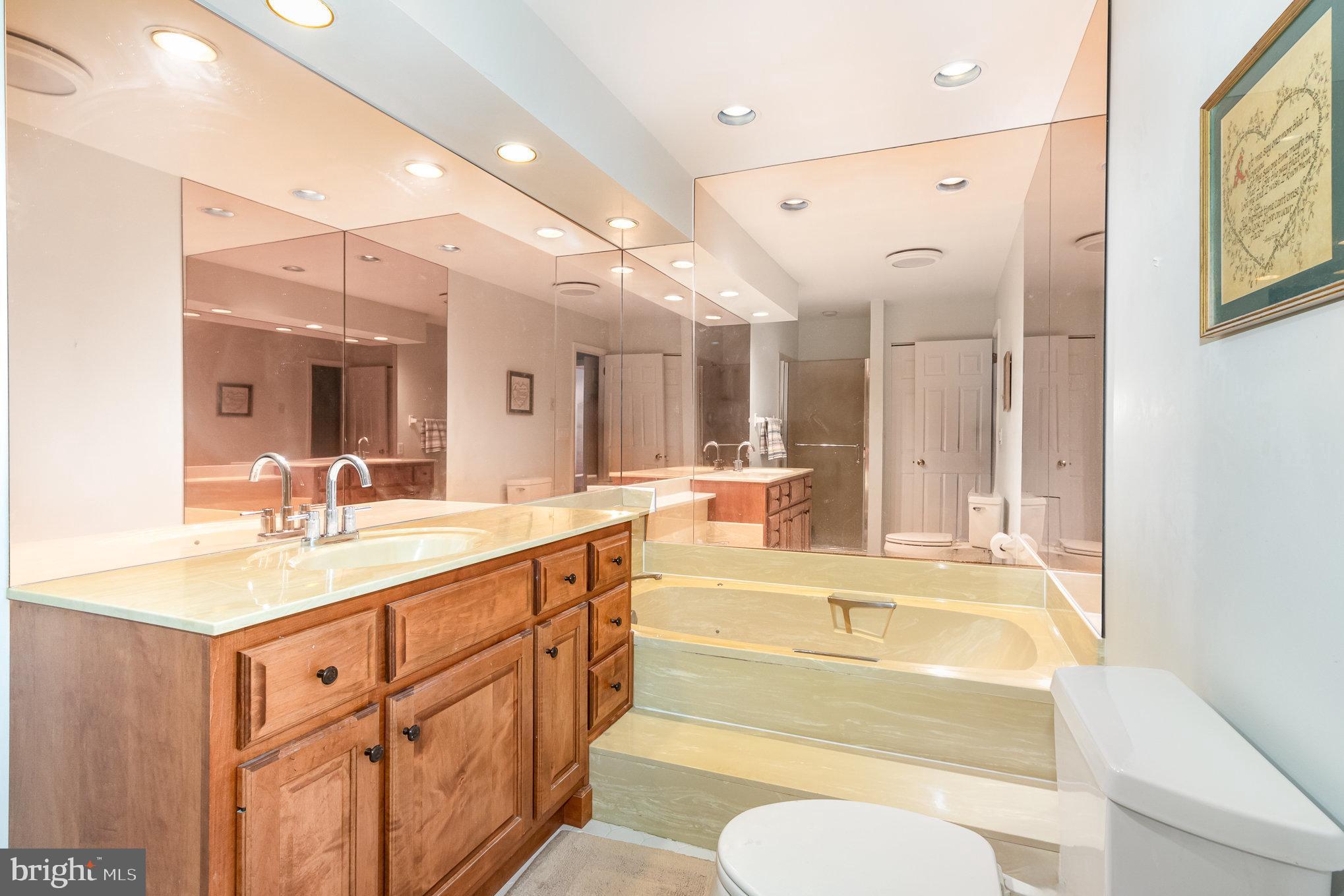 OAKMONT - Residential