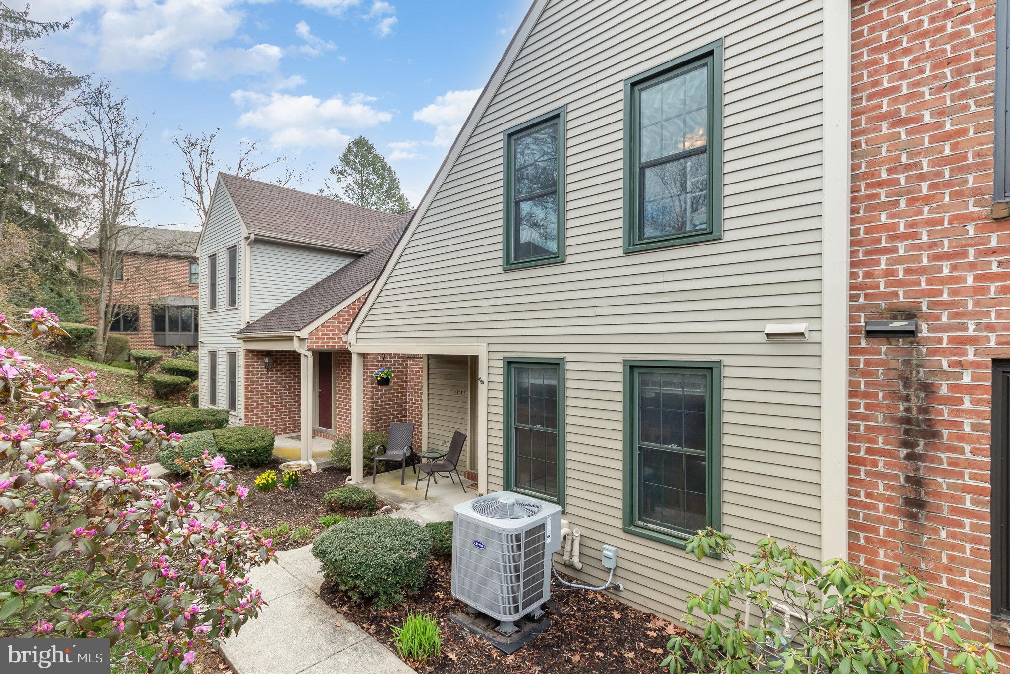 OAKMONT - Residential