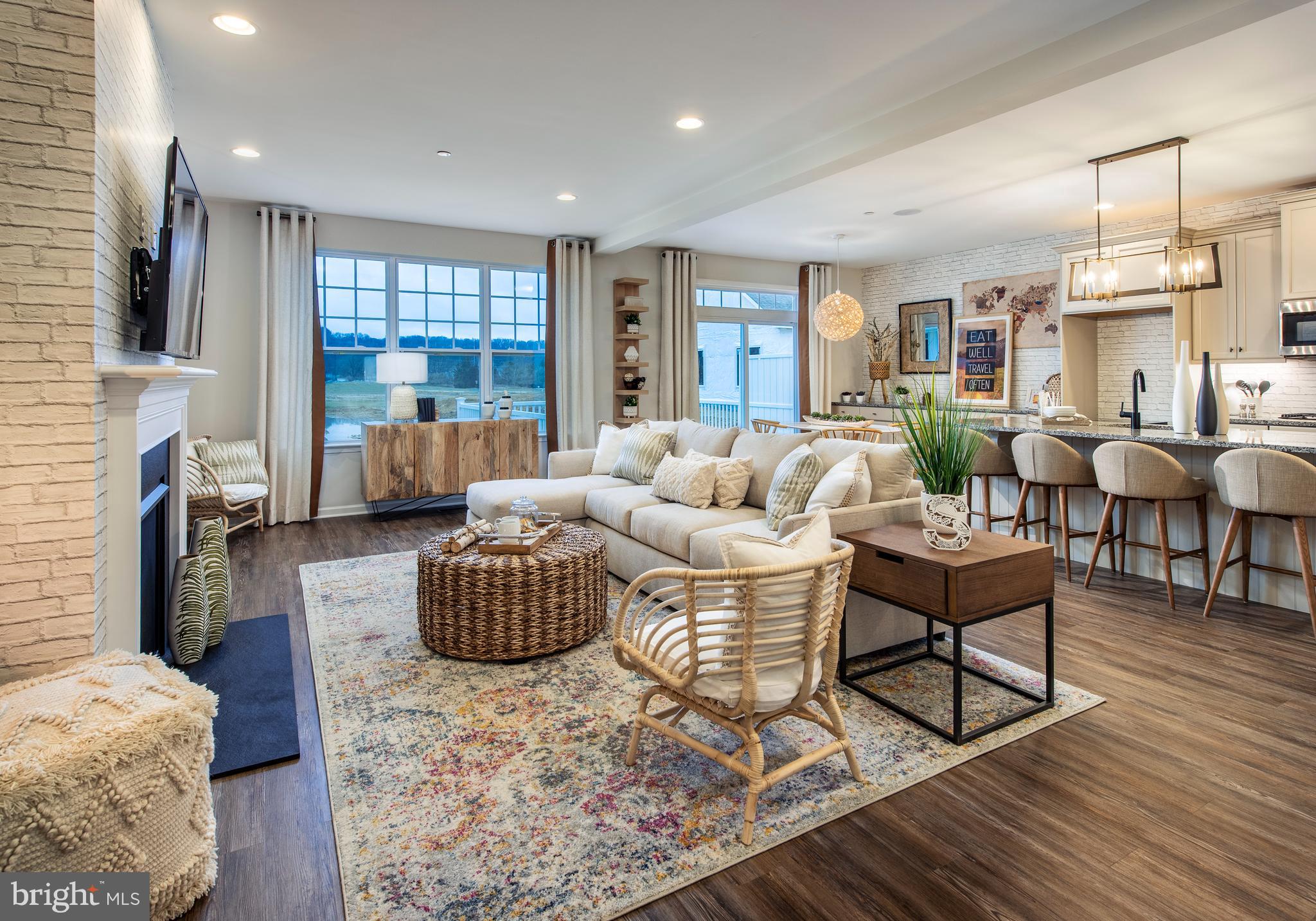 EAST VILLAGE - Residential