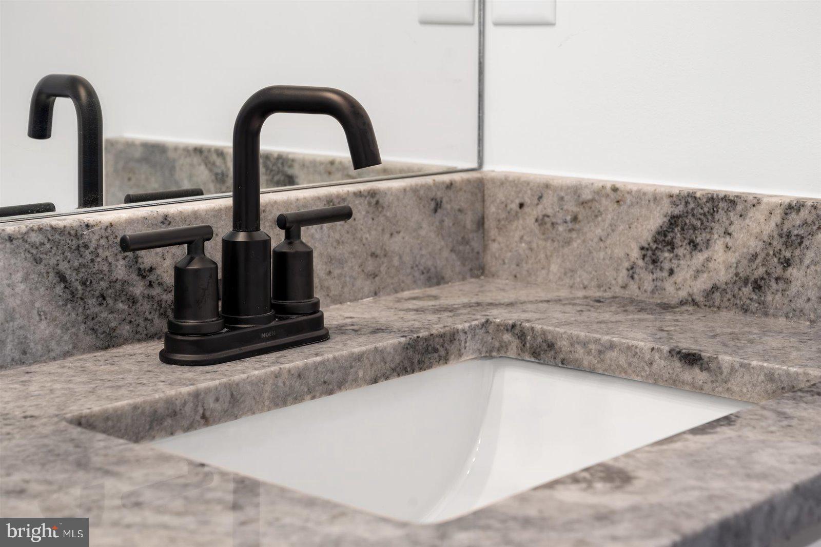 WALNUT HILL - Residential