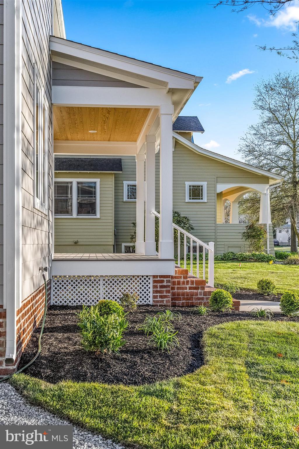 WALNUT HILL - Residential