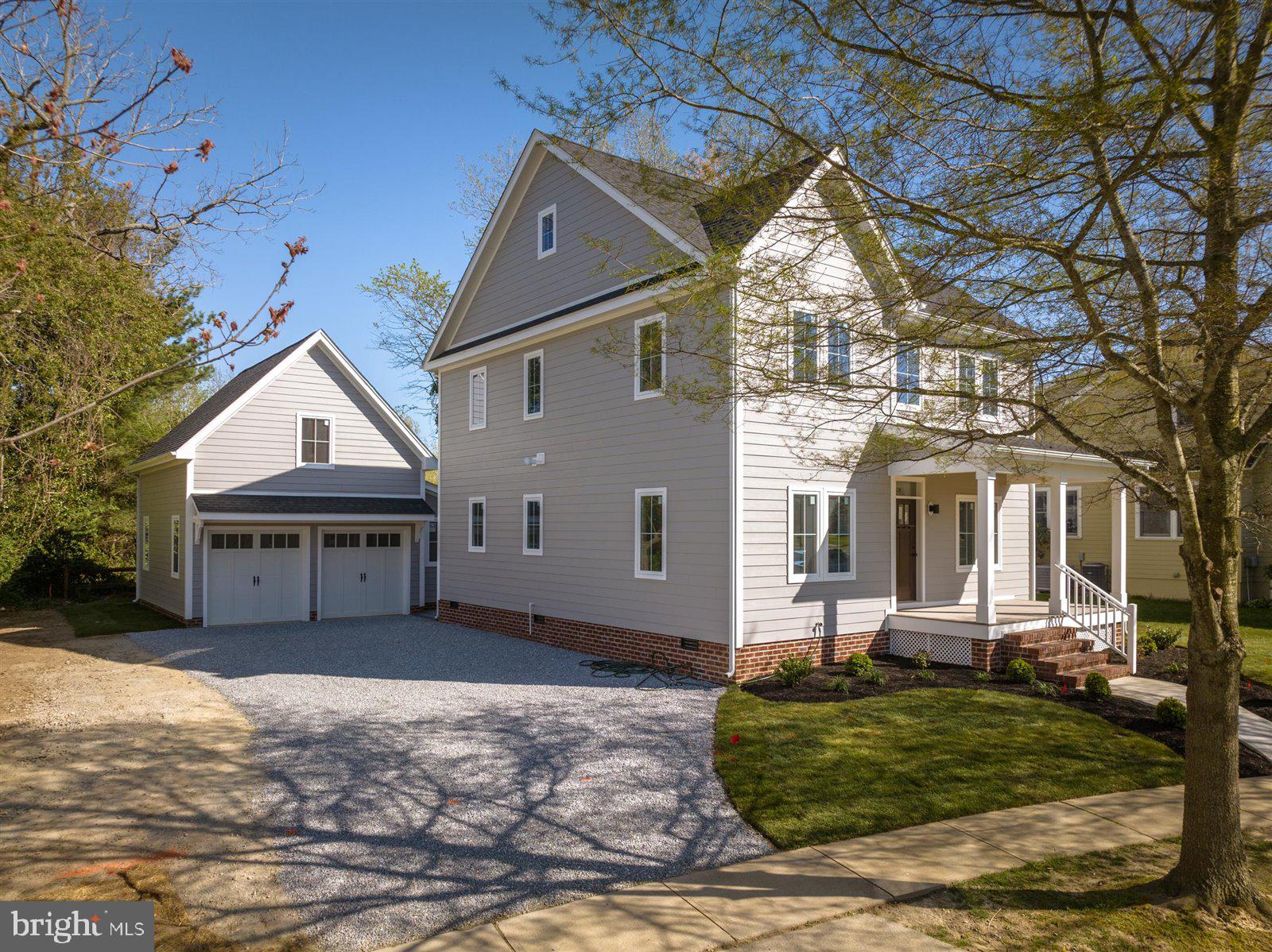 WALNUT HILL - Residential