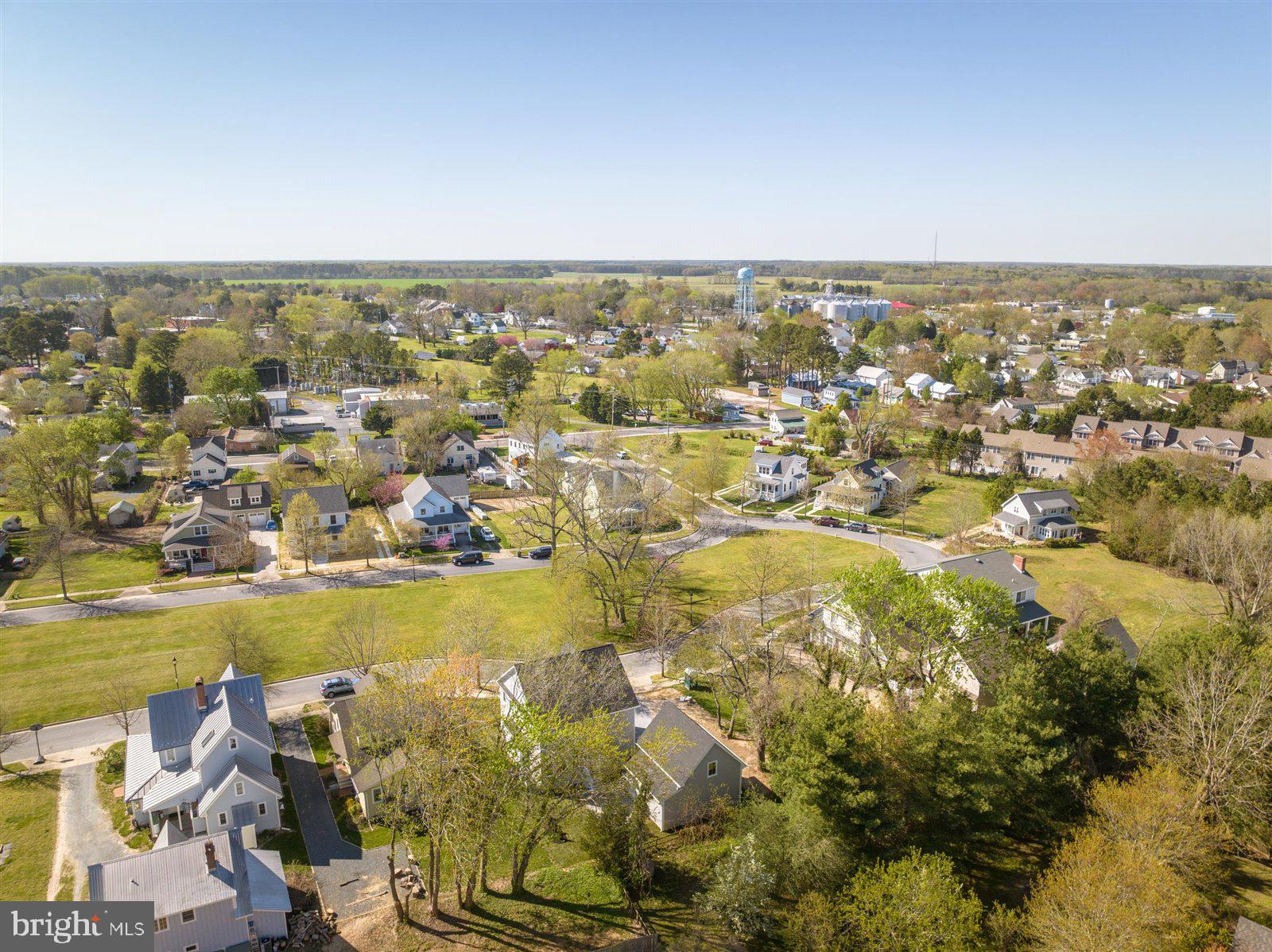 WALNUT HILL - Residential