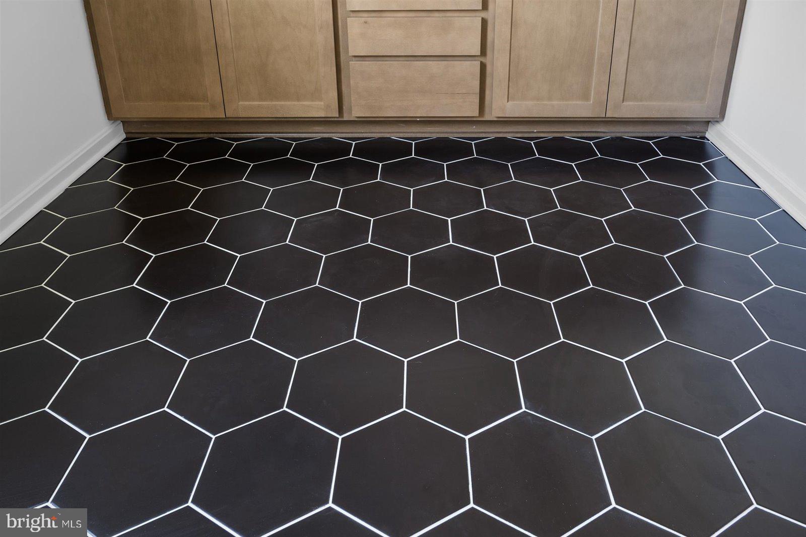 WALNUT HILL - Residential