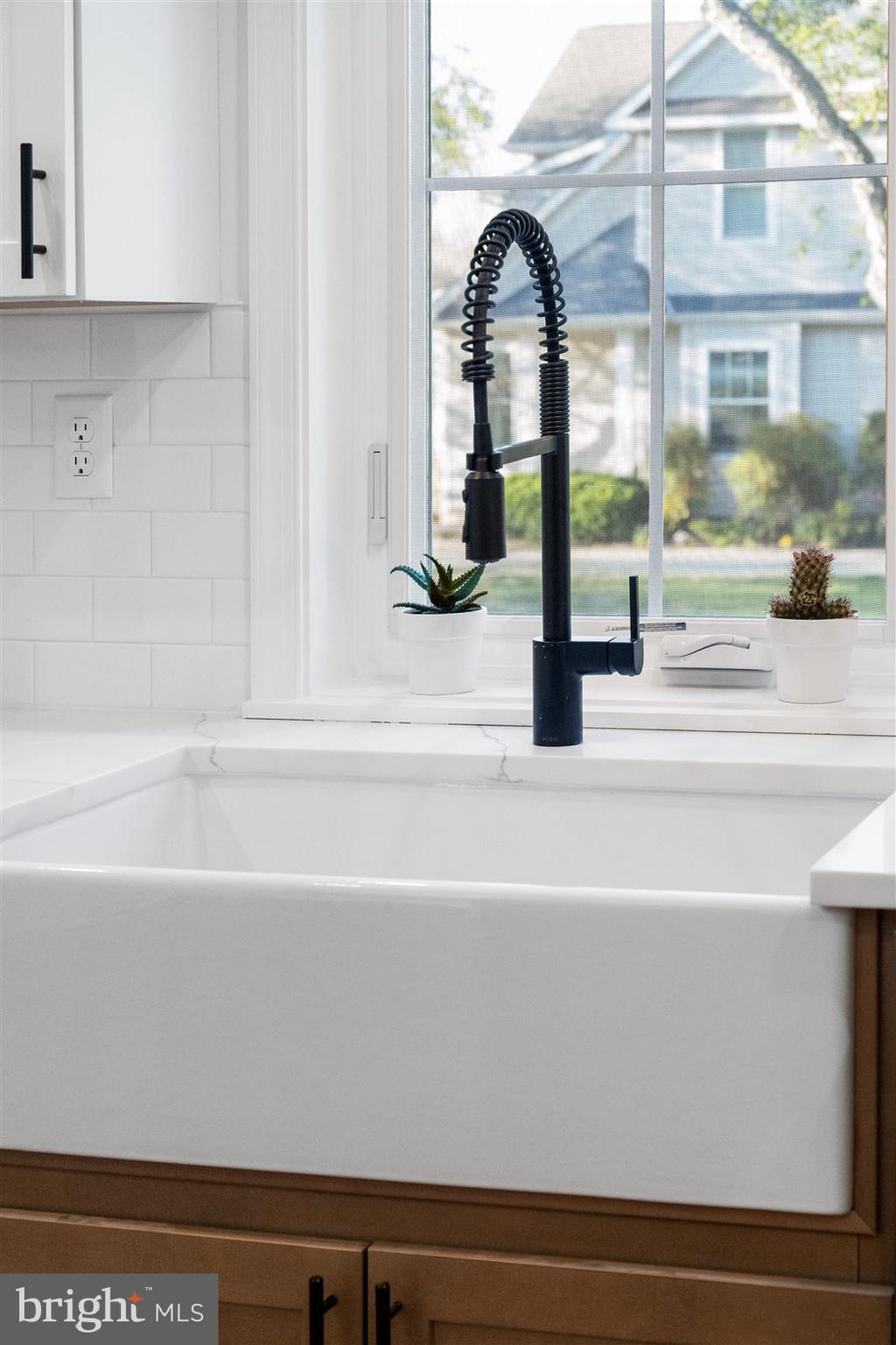 WALNUT HILL - Residential