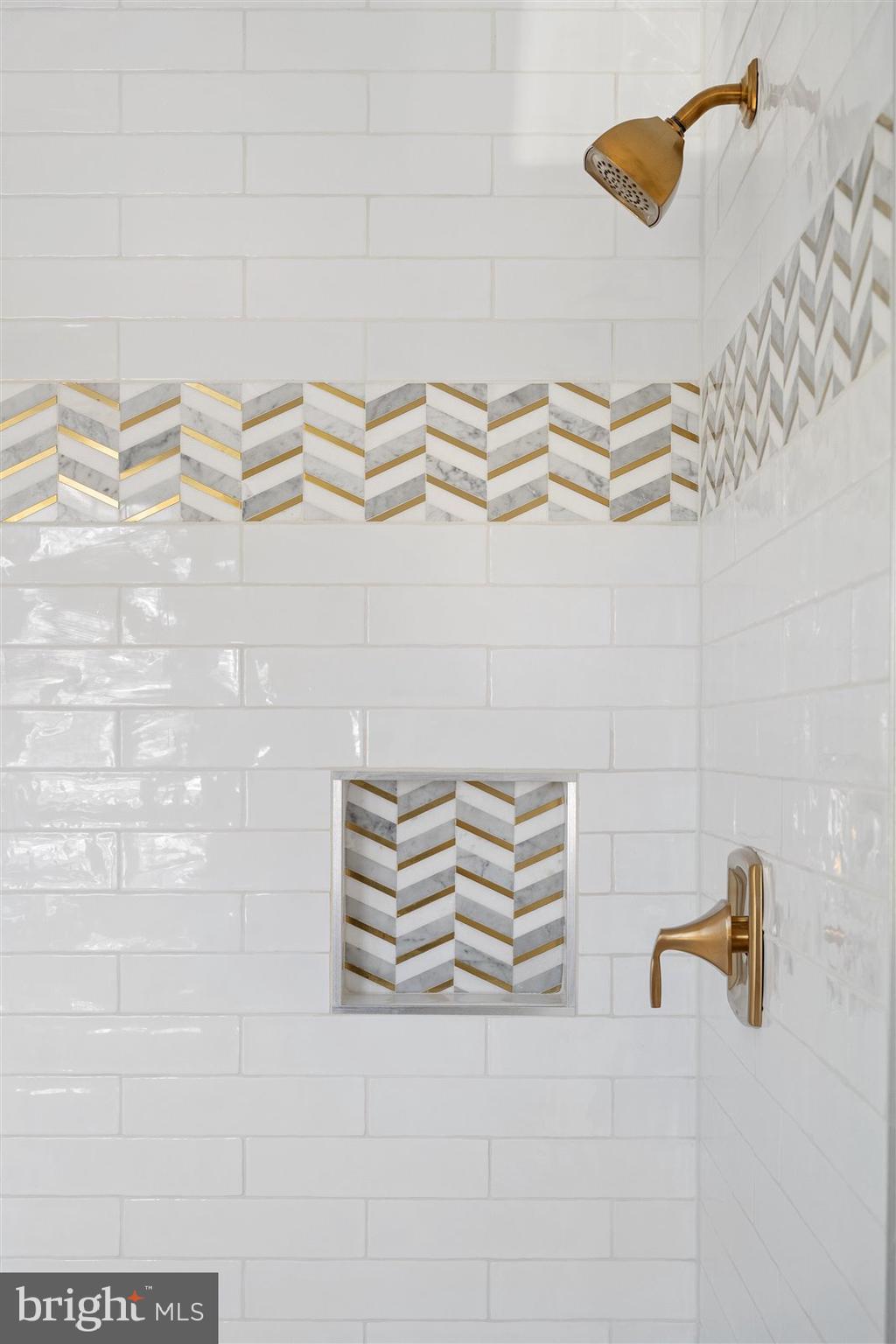 WALNUT HILL - Residential