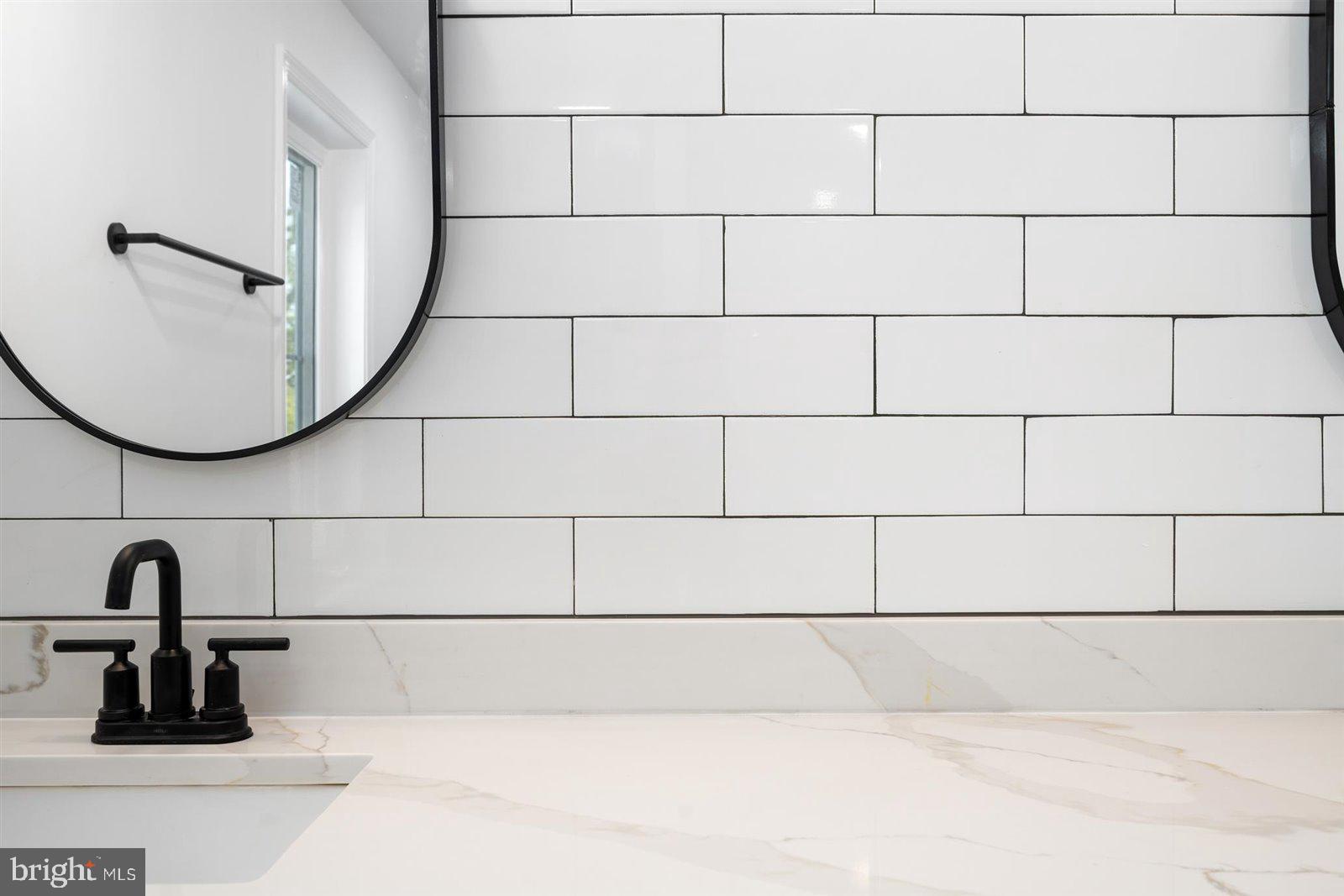 WALNUT HILL - Residential