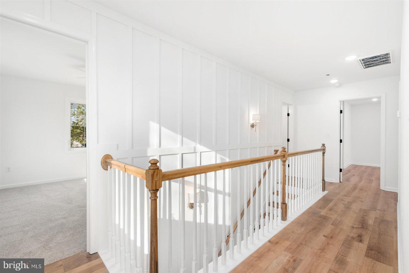 WALNUT HILL - Residential