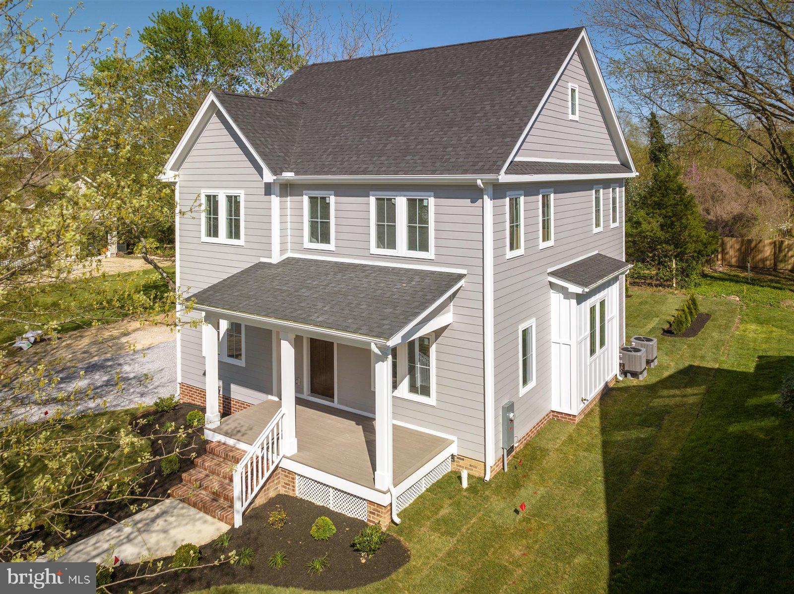 WALNUT HILL - Residential