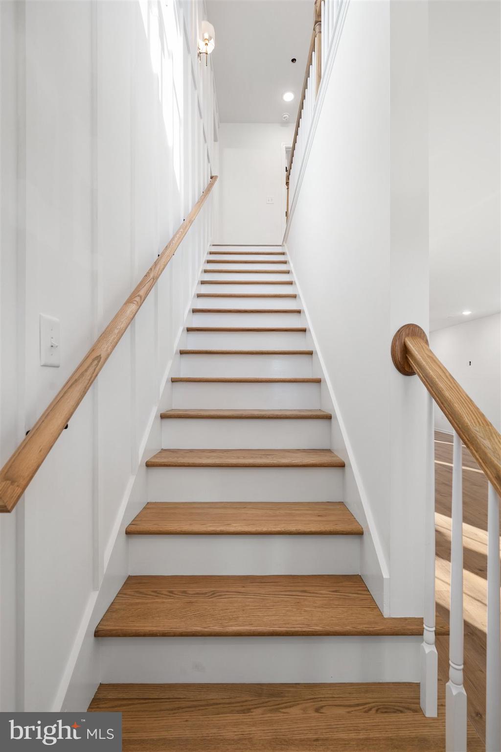 WALNUT HILL - Residential