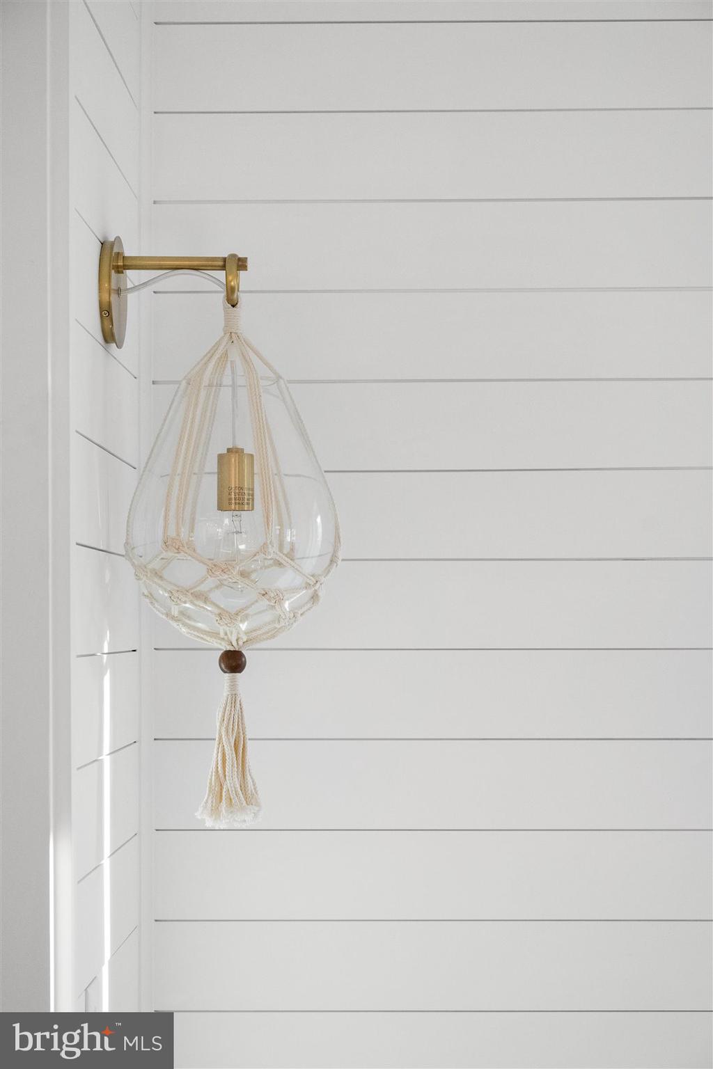 WALNUT HILL - Residential