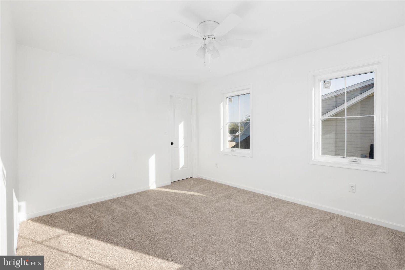 WALNUT HILL - Residential