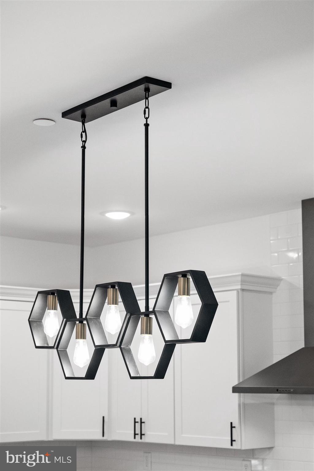 WALNUT HILL - Residential