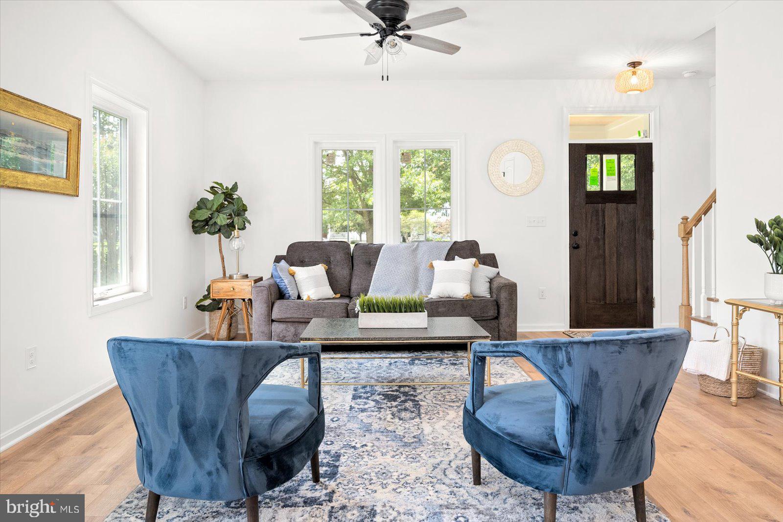 WALNUT HILL - Residential