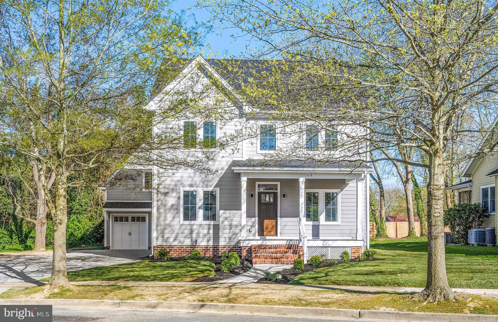 WALNUT HILL - Residential