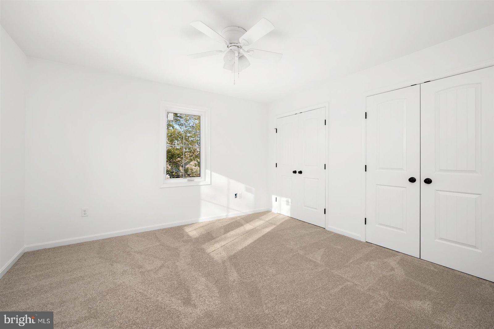 WALNUT HILL - Residential