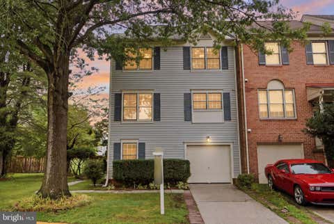 Townhouse For Rent - 8715 Delcris Drive<br/> MONTGOMERY VILLAGE, MD 20886