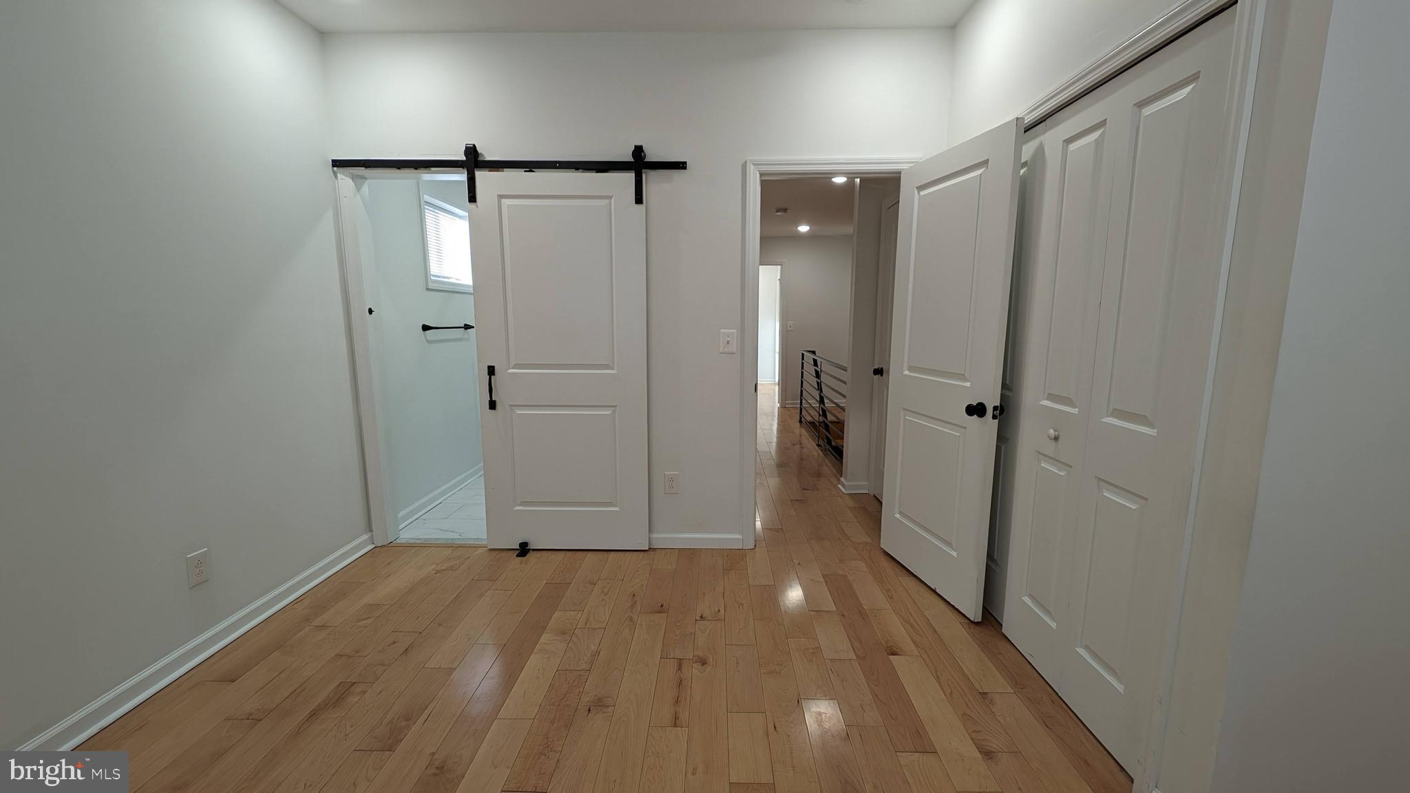 PORT RICHMOND - Residential Lease