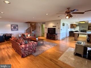 MOUNTAIN MEADOWS - Residential