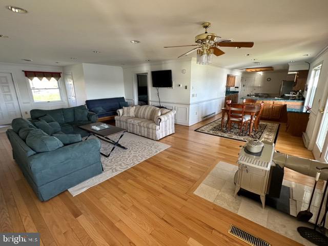 MOUNTAIN MEADOWS - Residential