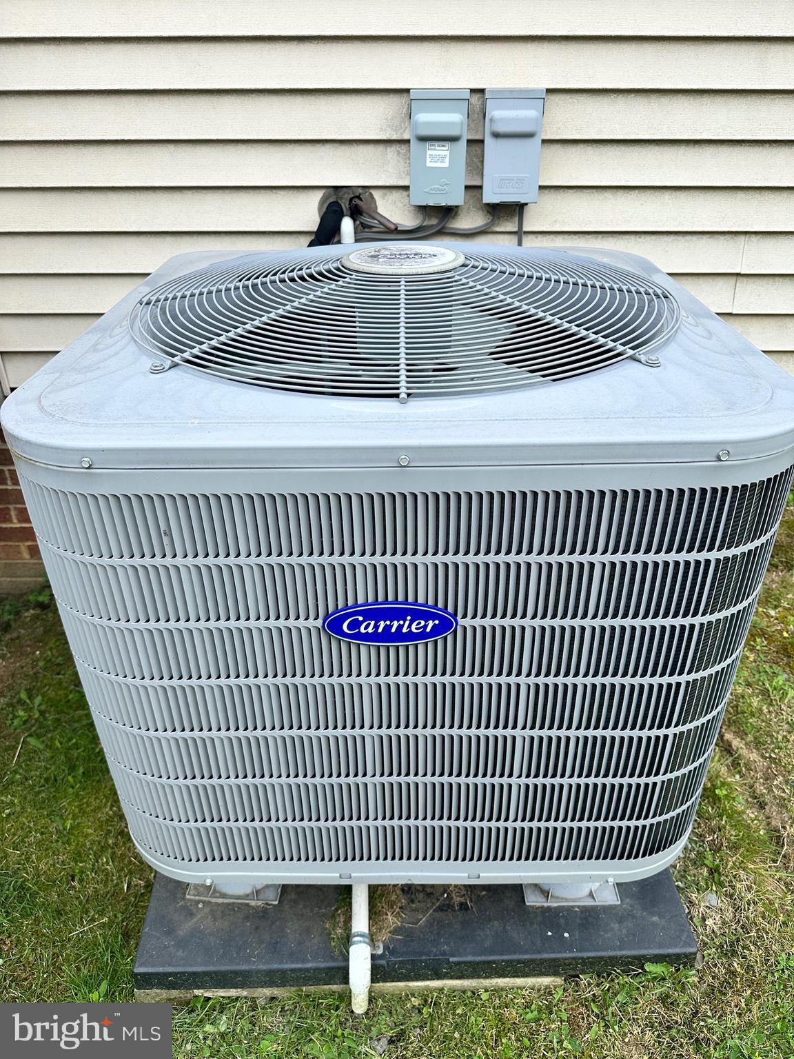 MOUNTAIN MEADOWS - Residential