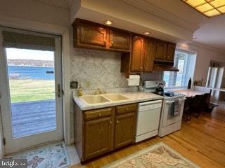 MOUNTAIN MEADOWS - Residential