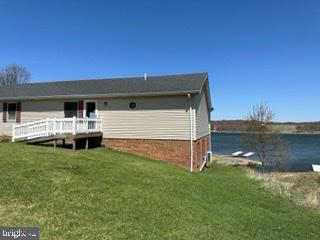 MOUNTAIN MEADOWS - Residential