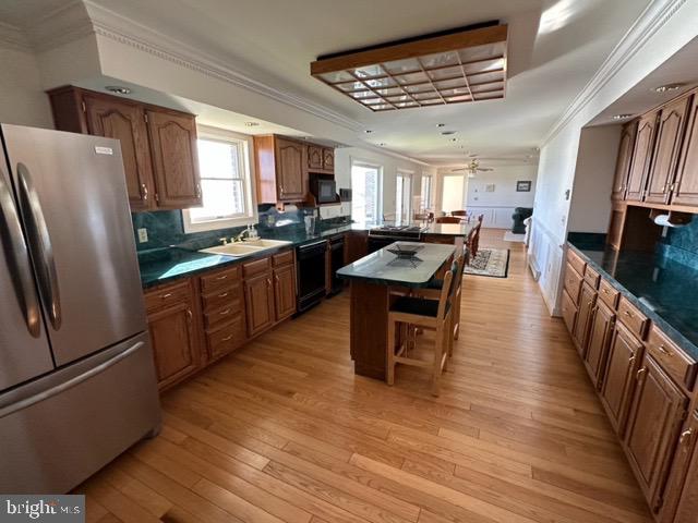 MOUNTAIN MEADOWS - Residential