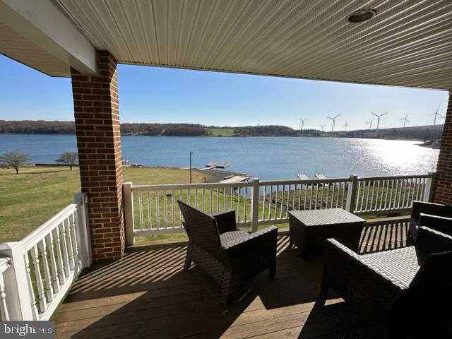 MOUNTAIN MEADOWS - Residential