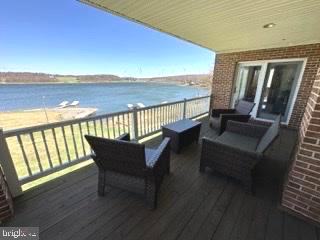 MOUNTAIN MEADOWS - Residential