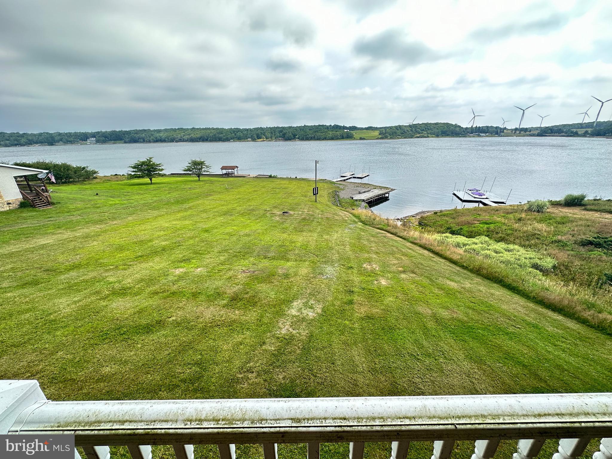 MOUNTAIN MEADOWS - Residential