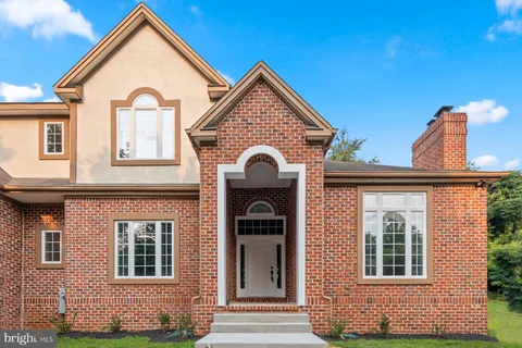 MLS: MDHR2058380