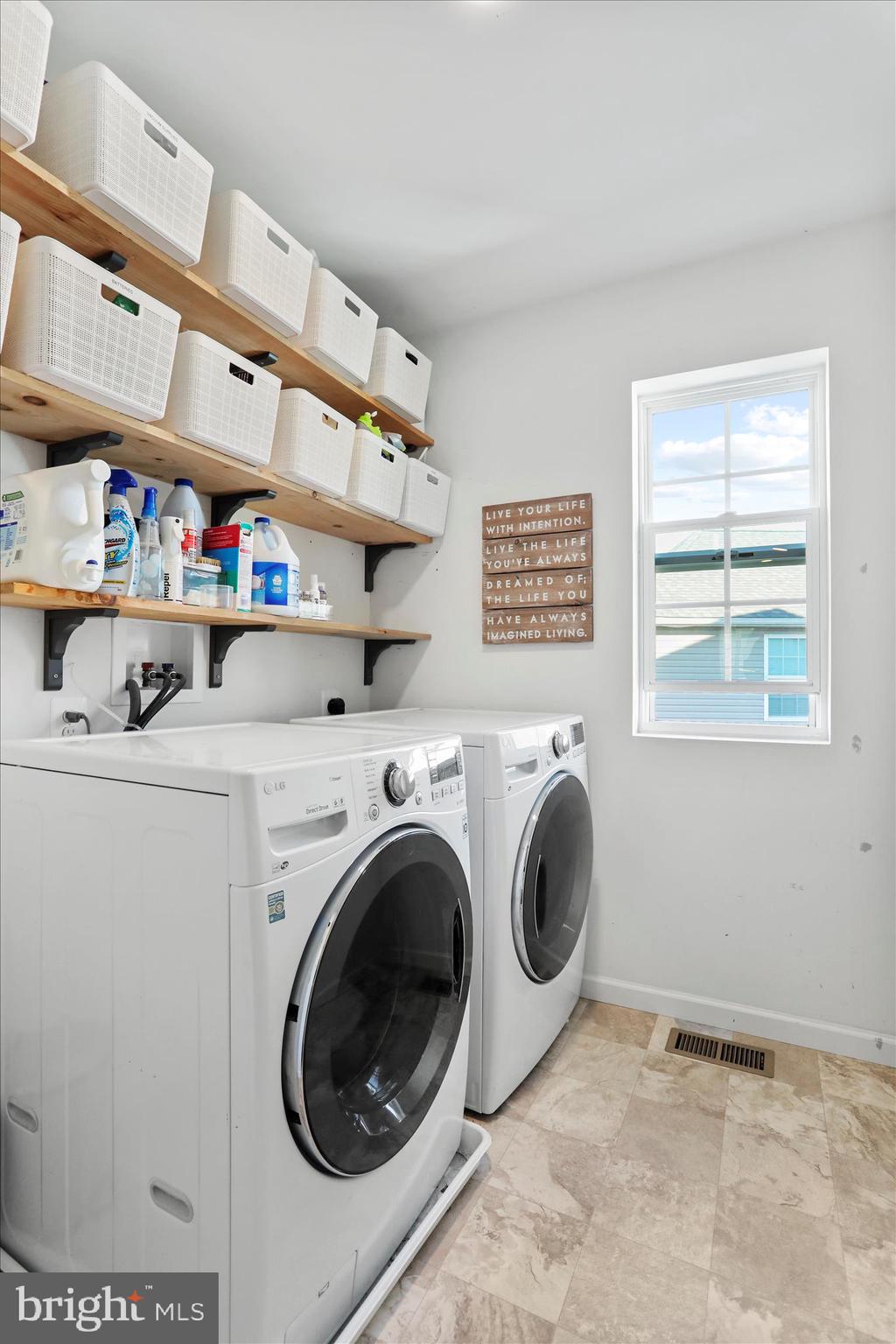 ROCKY SPRINGS RESERVE - Residential