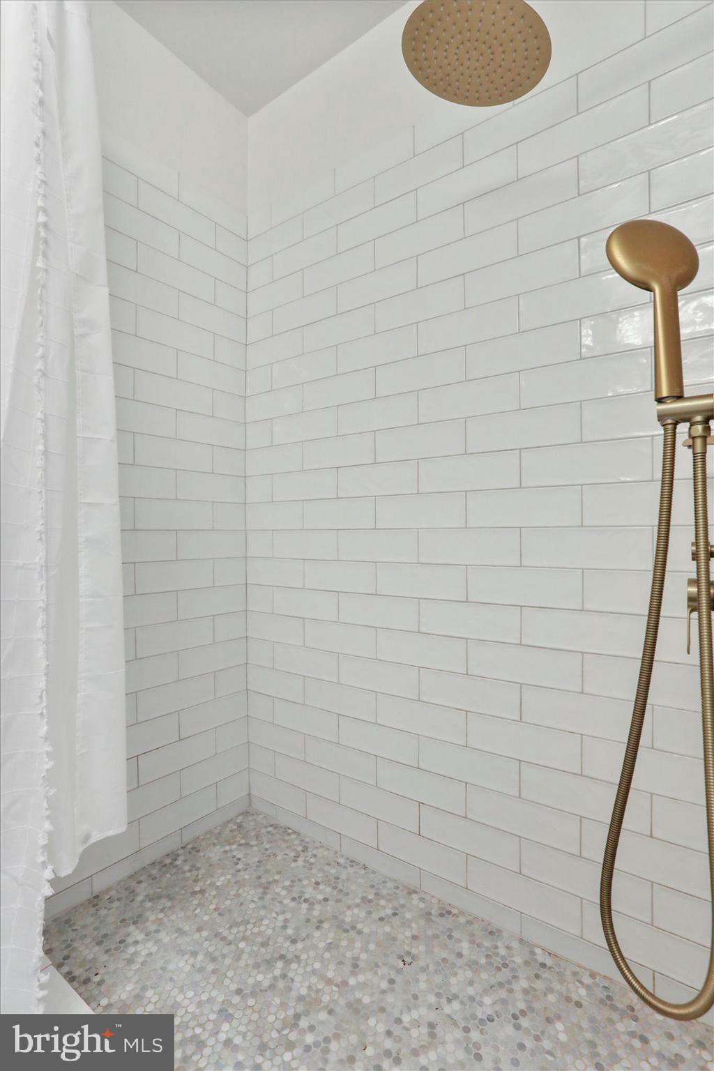 ROCKY SPRINGS RESERVE - Residential