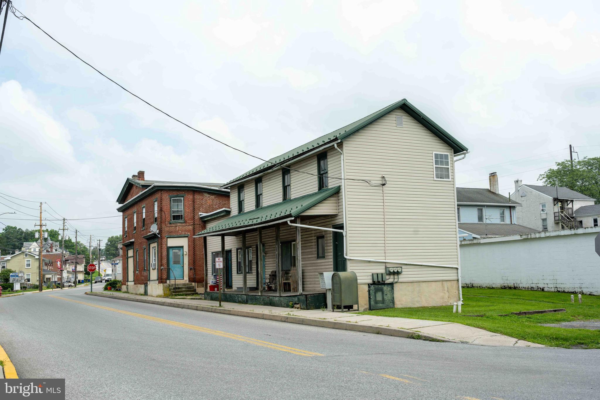 2 W GAY STREET 4