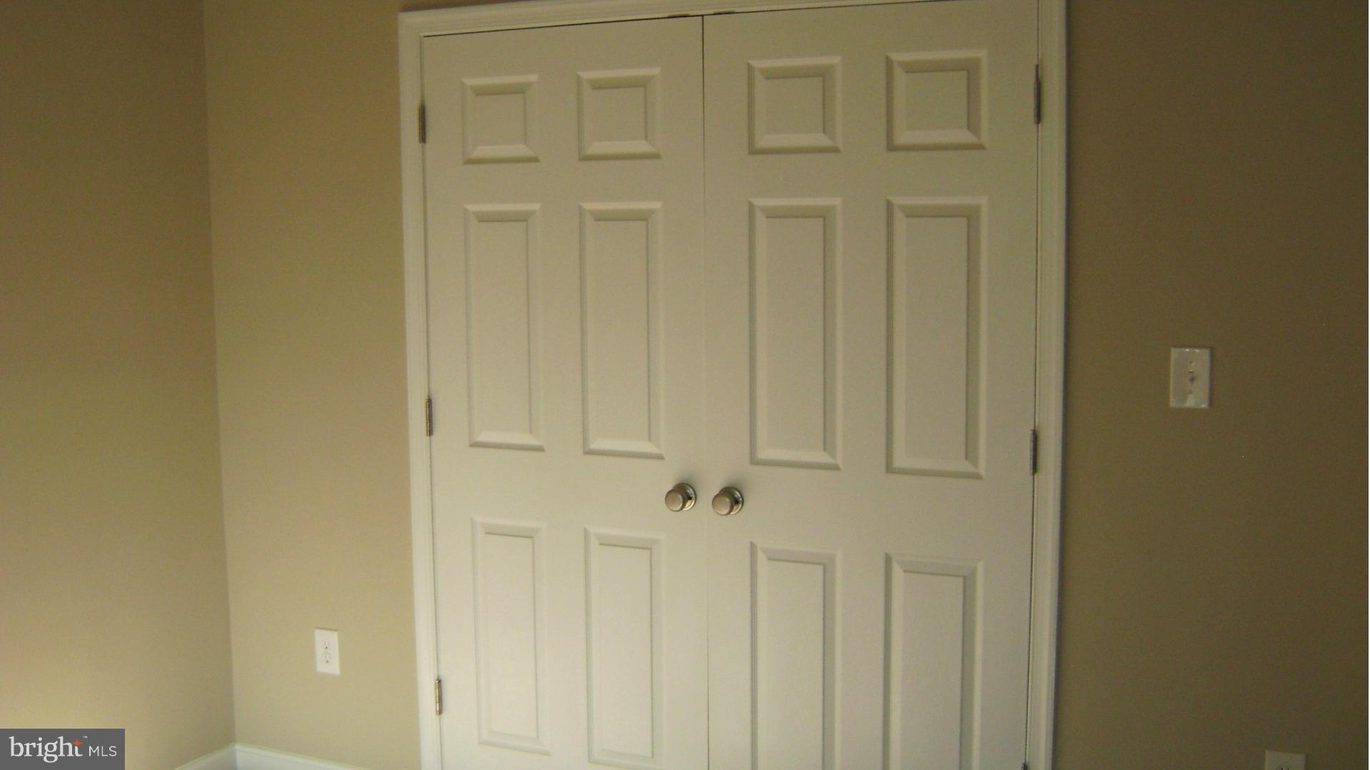 WILLOUGHBY WOODS - Residential