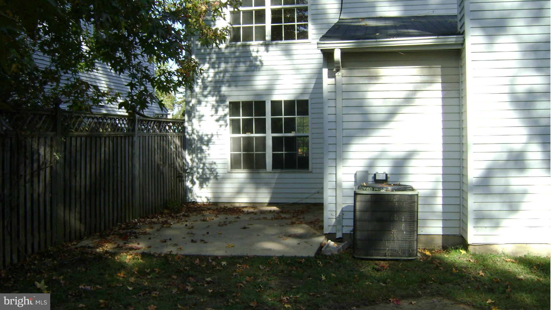 WILLOUGHBY WOODS - Residential