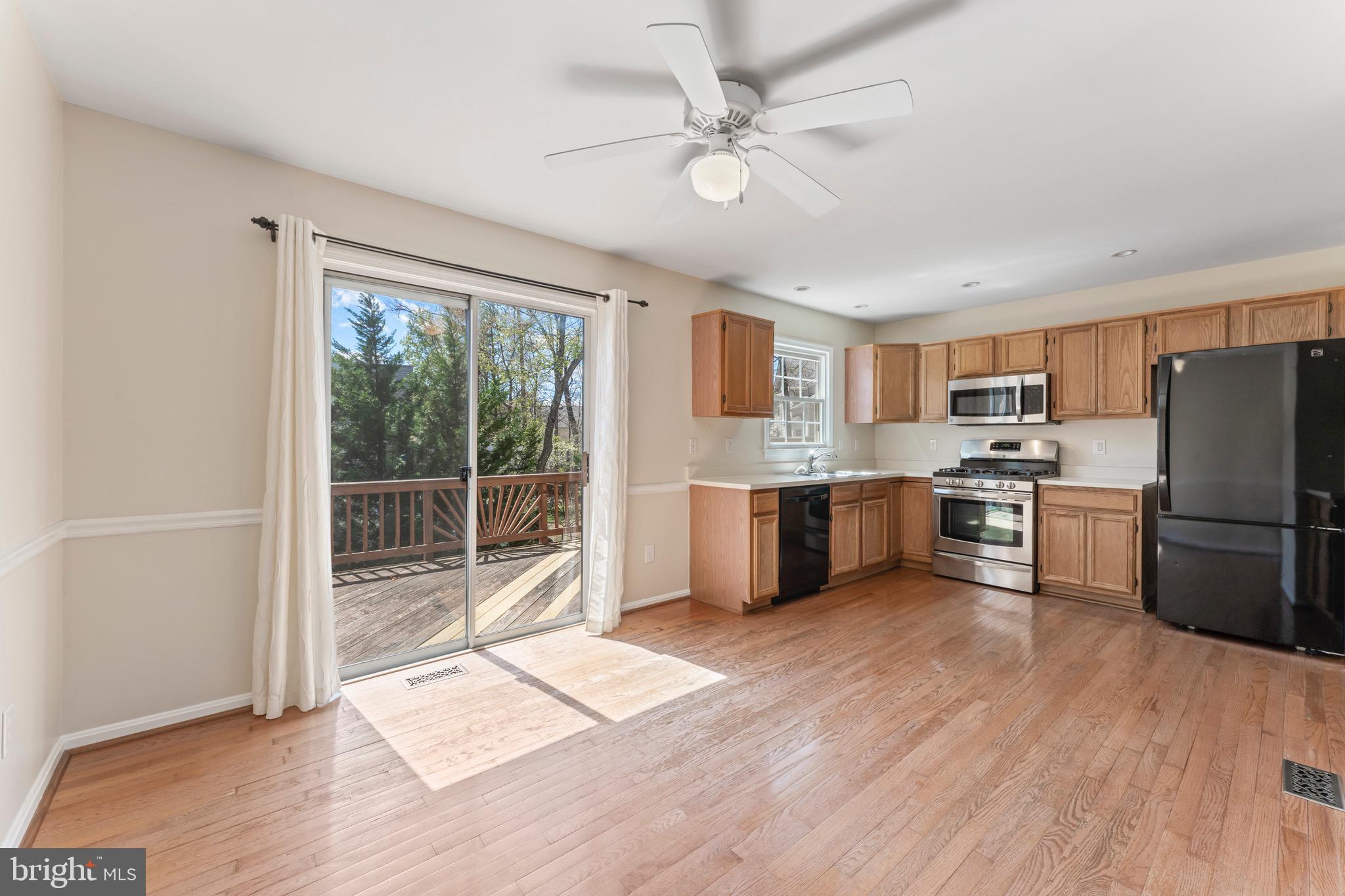 SULLY STATION - Residential Lease