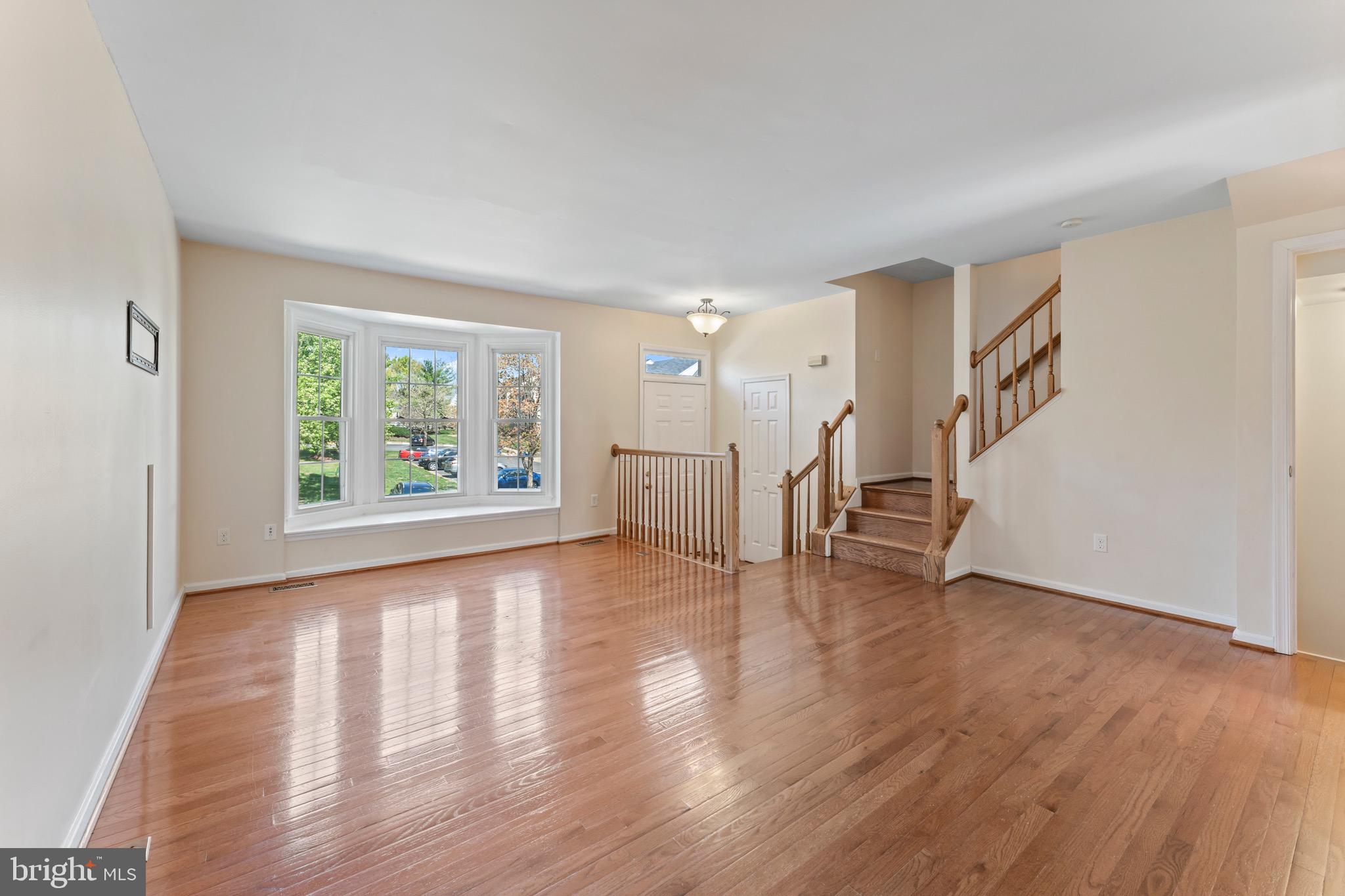 SULLY STATION - Residential Lease