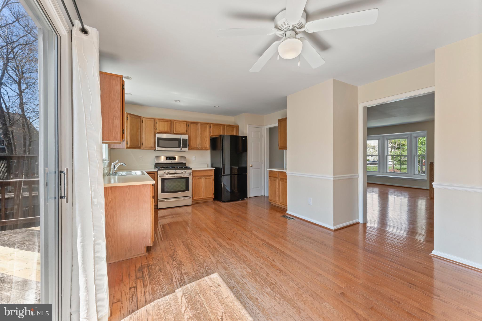 SULLY STATION - Residential Lease