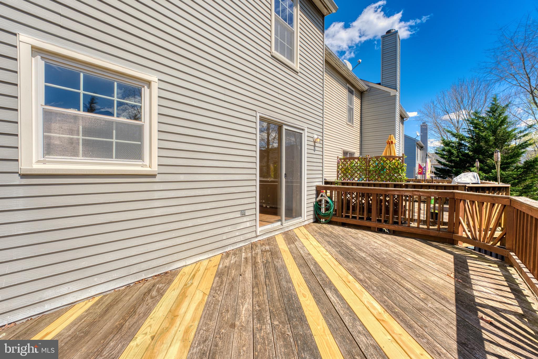 SULLY STATION - Residential Lease