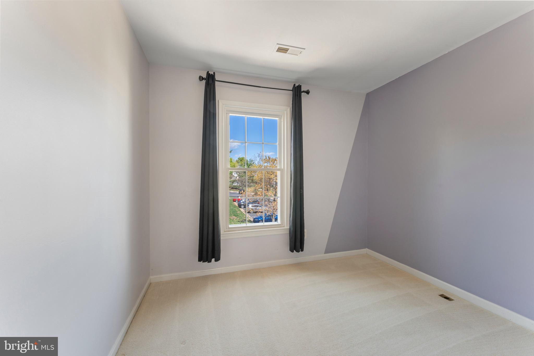 SULLY STATION - Residential Lease