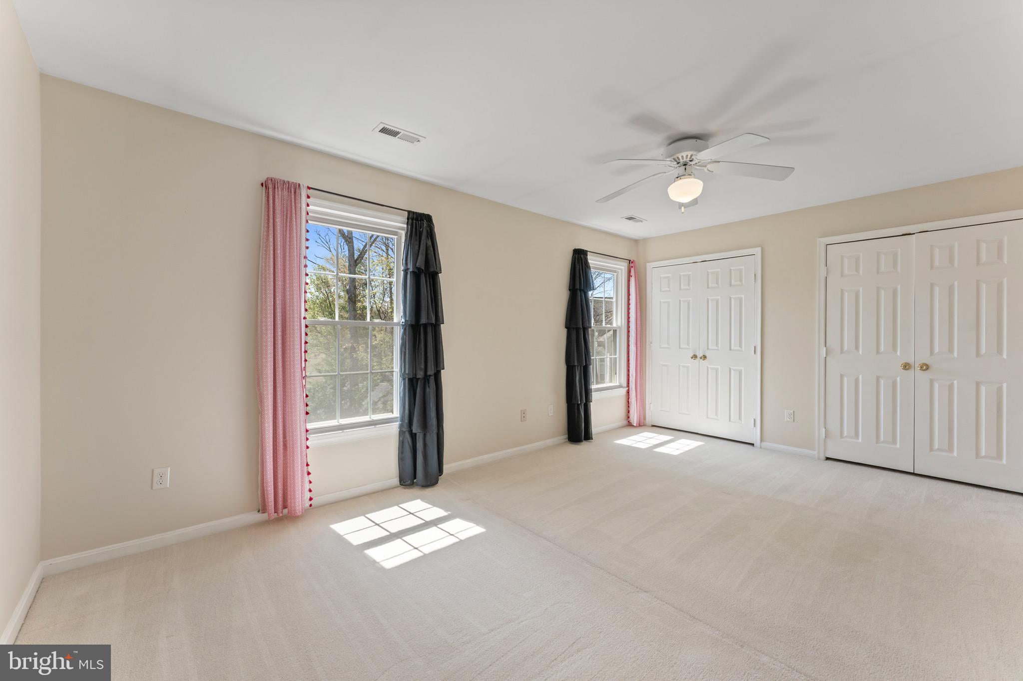 SULLY STATION - Residential Lease