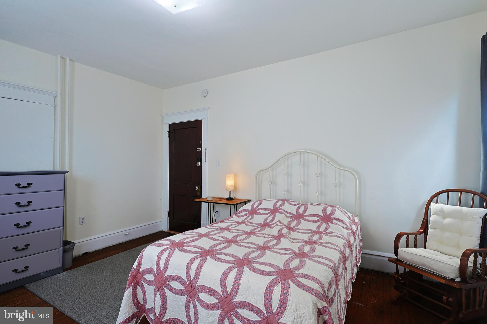 WEST SIDE - Residential