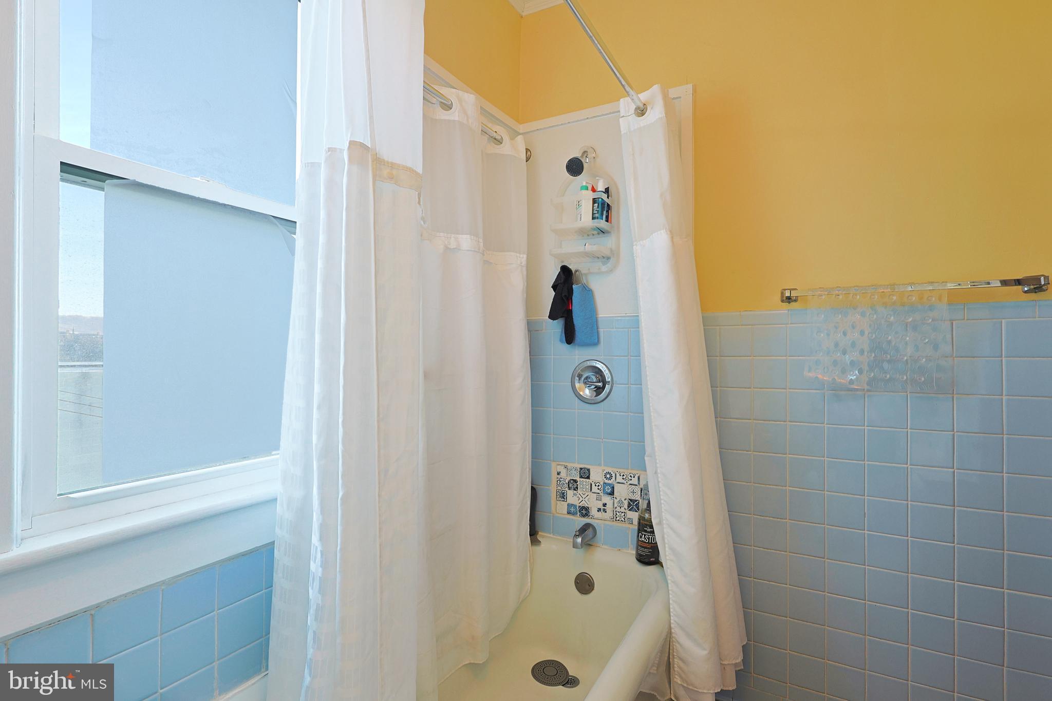 WEST SIDE - Residential