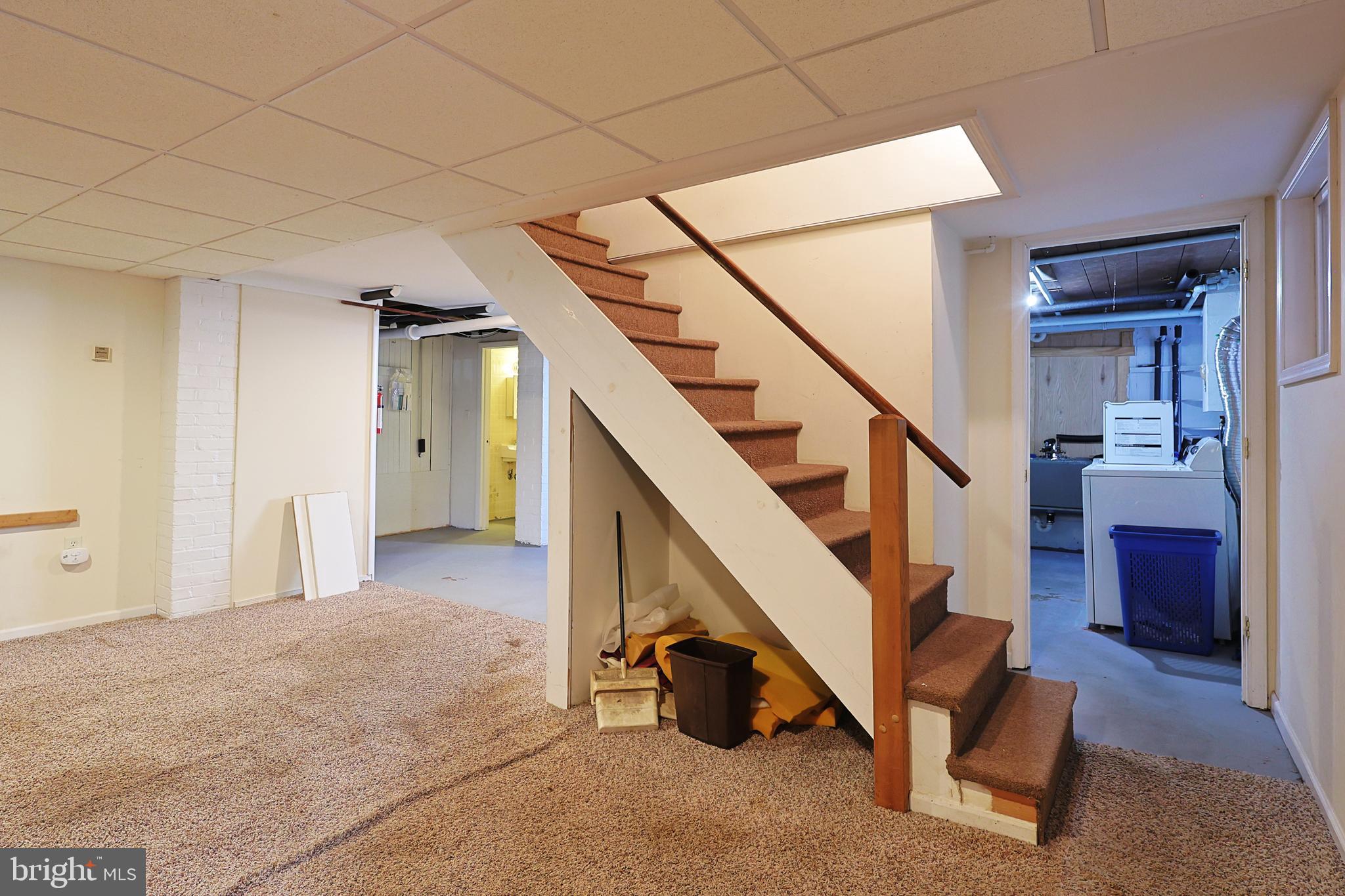 WEST SIDE - Residential