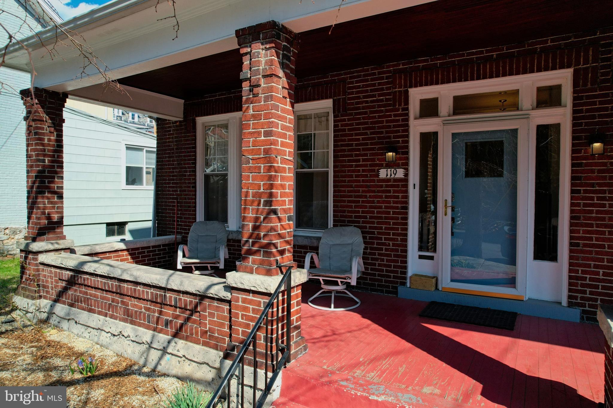 WEST SIDE - Residential