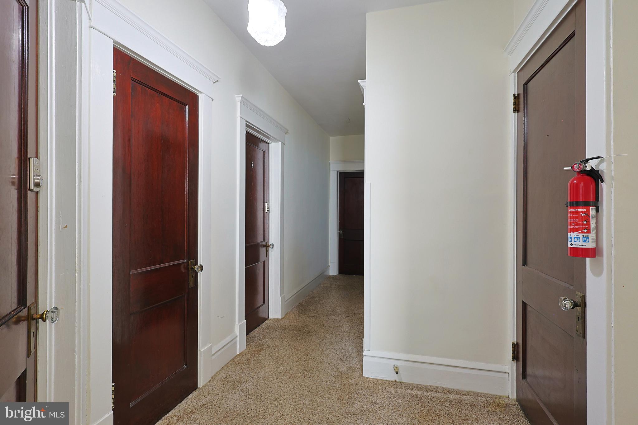 WEST SIDE - Residential